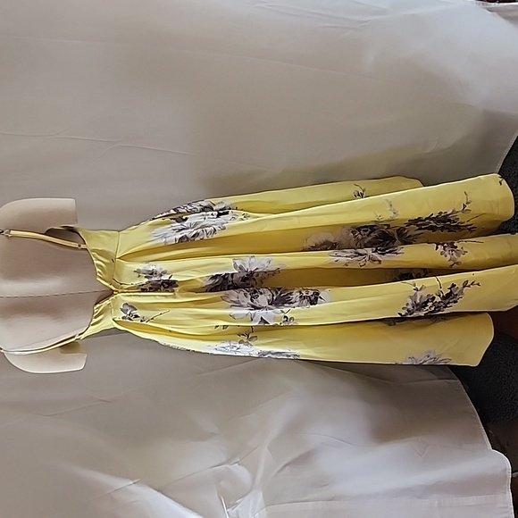 Speechless yellow floral highlow size‎ 3 dress - Picture 2 of 5